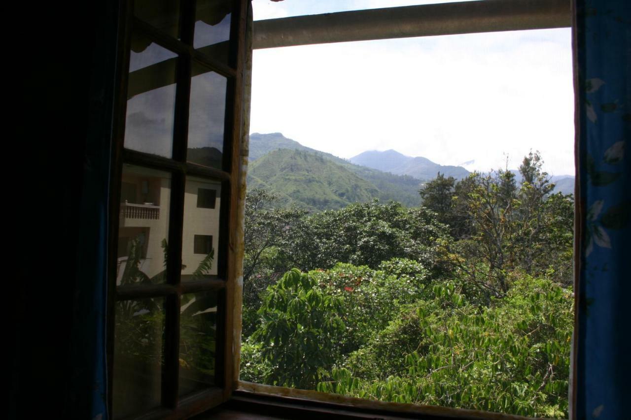 Avalon Hostal Boutique Vilcabamba Exterior photo