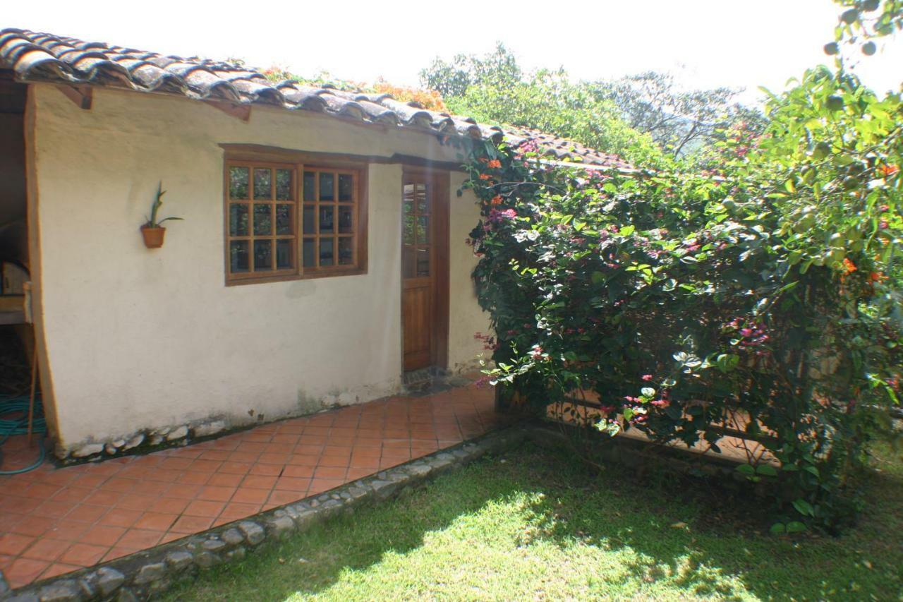 Avalon Hostal Boutique Vilcabamba Exterior photo