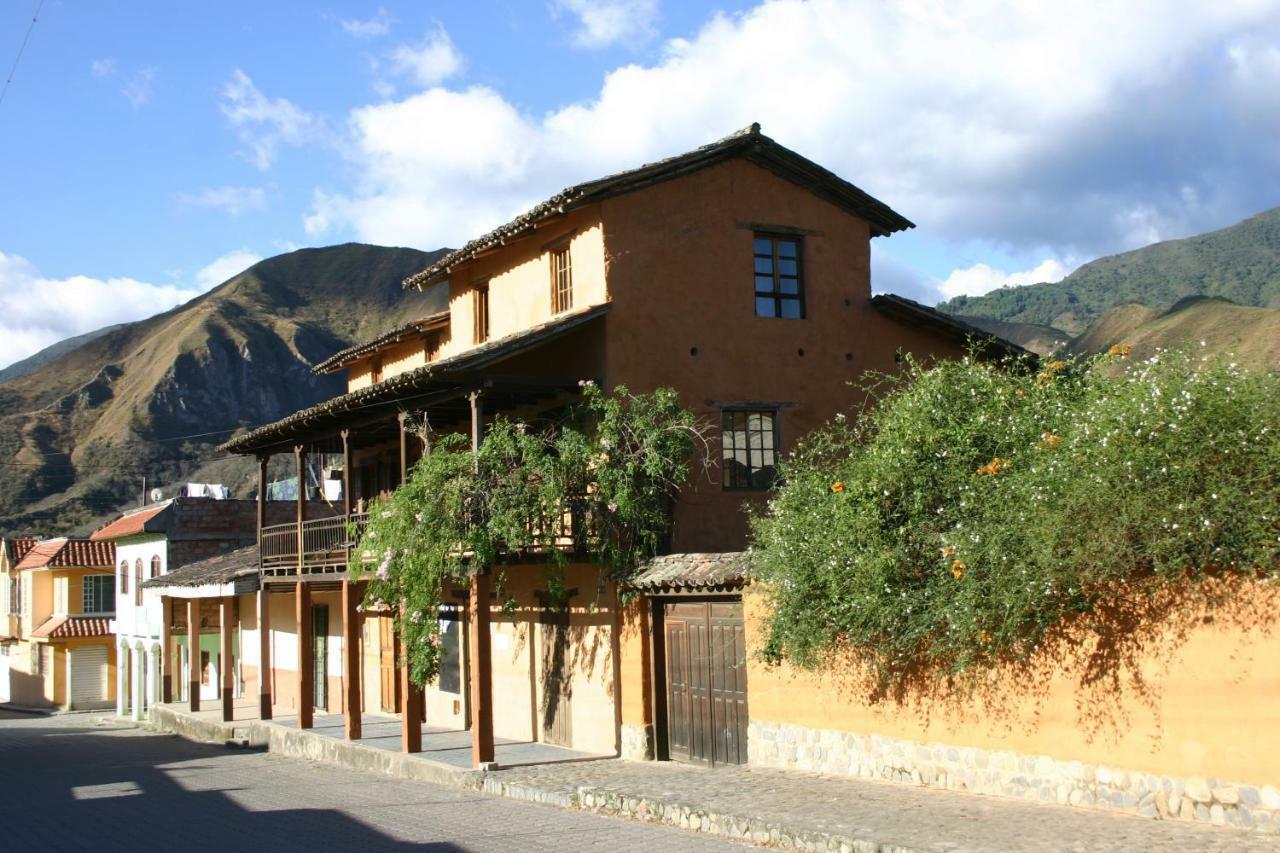 Avalon Hostal Boutique Vilcabamba Exterior photo